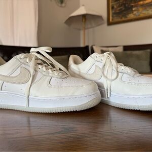 Nike Women's Cream Sneakers